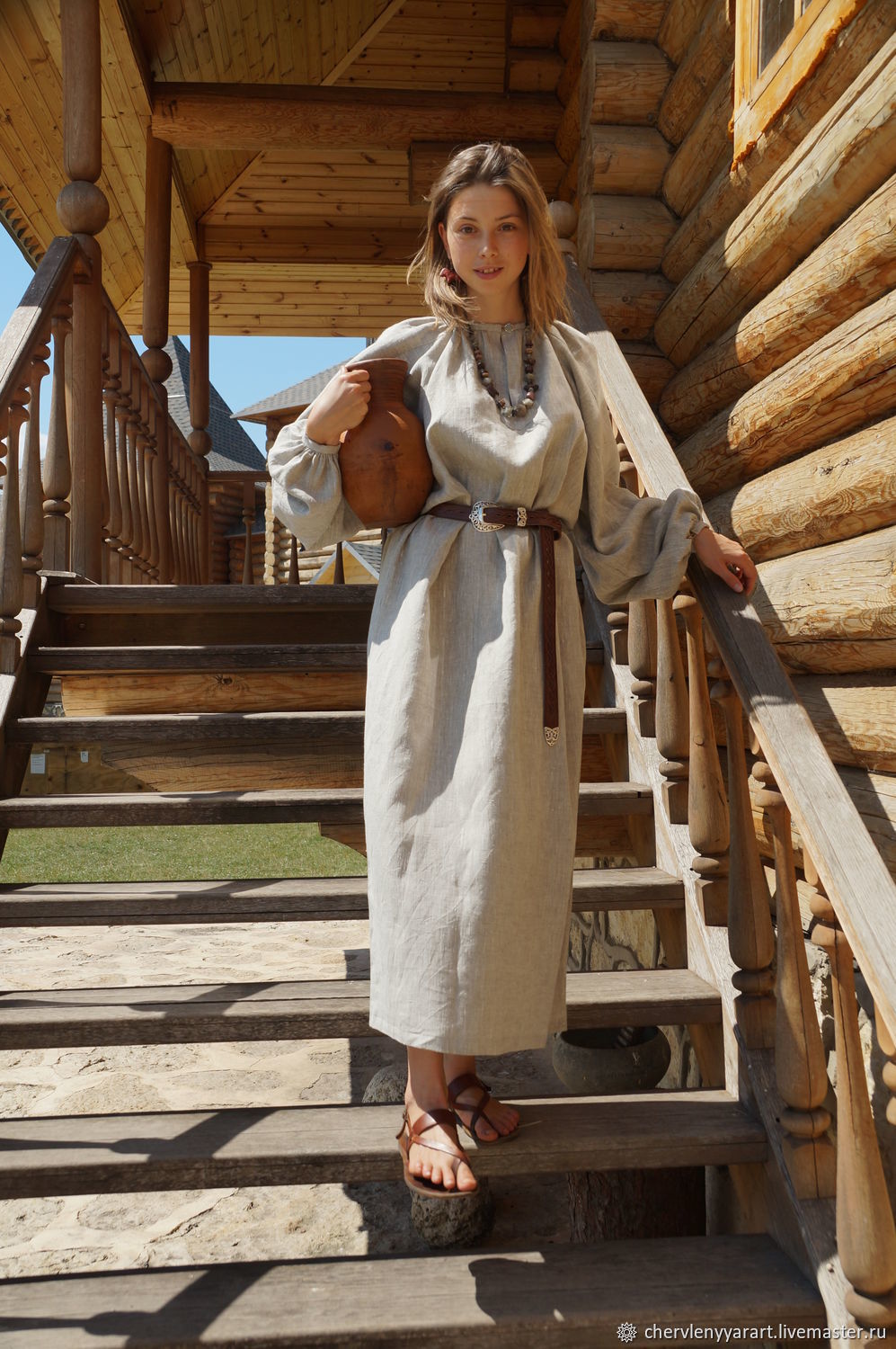 Girls in Slavic costumes in Tunliao