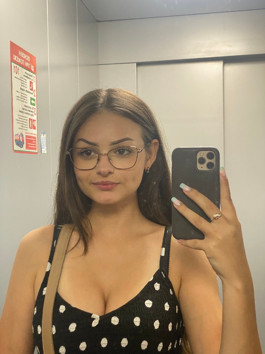 Sexy model Stacy in Tunliao